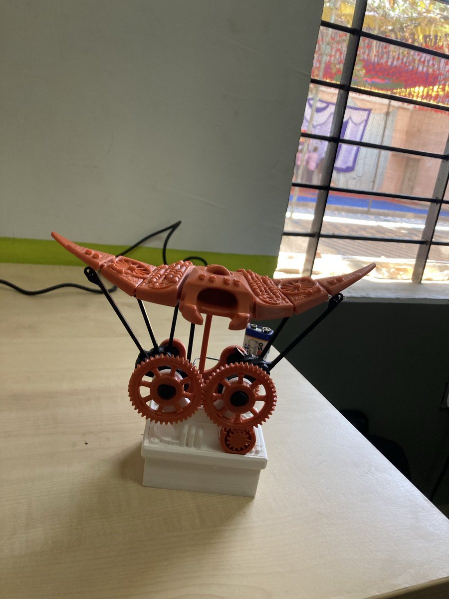 GududuruA's tweet photo. One more feather to @342Mdrsyaragudi students 3D Printing capabilities.

Manta Ray Animation - Completely printed and assembled at ATL by 7th &amp; 8th students.

@SWDGoK @Captain_Mani72 
@AIMtoInnovate @PESUniversity @CeoBallari https://t.co/rWGJc72aN8