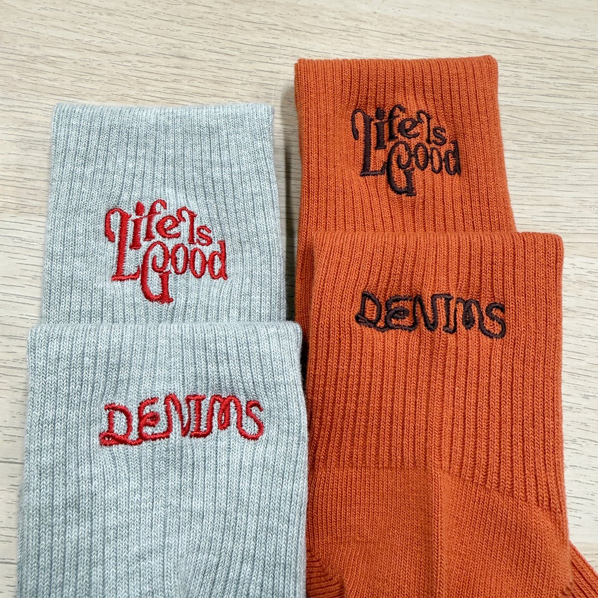 factoryflake's tweet photo. DENIMS(@DENIMS_official)さんのグッズ製作のお手伝いをさせていただきました。

#factoryflake #刺繍 #オリジナル刺繍 #オリジナルグッズ #南堀江 #靴下刺繍 #DENIMS https://t.co/fub9dUmeeR