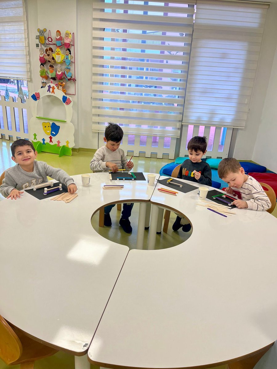 🔬 Üreterek Öğreniyor, Denge Kurarak Gelişiyoruz!

Engelsiz Çocuk Gündüz Bakımevimizde STEM etkinliğimizle çocuklarımız; üretmeyi, denge kurmayı ve problem çözmeyi deneyimleyerek öğreniyor.

Bilimle büyüyen nesiller için çalışıyoruz. 🚀