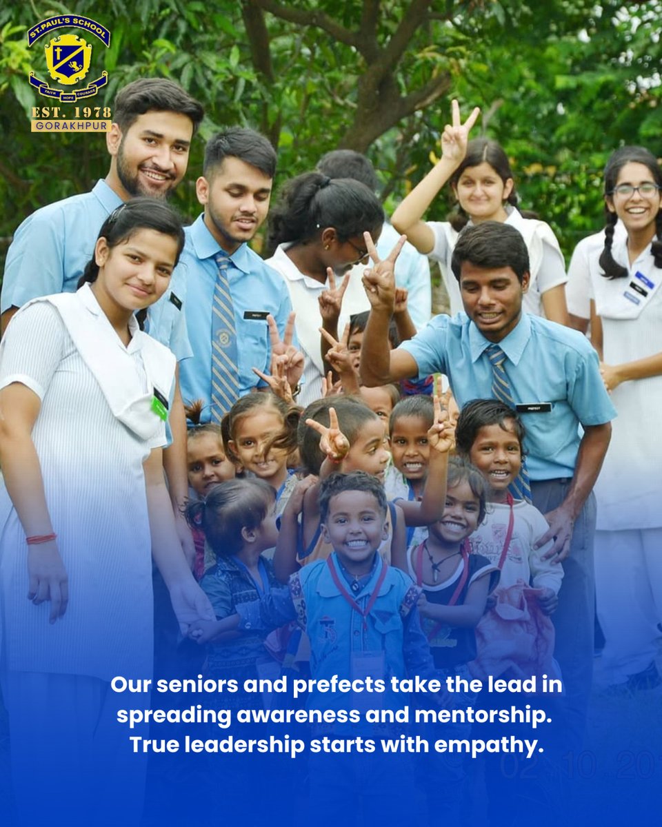 gkp_sps's tweet photo. 𝐁𝐞𝐲𝐨𝐧𝐝 𝐭𝐞𝐱𝐭𝐛𝐨𝐨𝐤𝐬 𝐚𝐧𝐝 𝐜𝐥𝐚𝐬𝐬𝐫𝐨𝐨𝐦𝐬, 𝐰𝐞 𝐛𝐞𝐥𝐢𝐞𝐯𝐞 𝐢𝐧 𝐛𝐮𝐢𝐥𝐝𝐢𝐧𝐠 𝐜𝐡𝐚𝐫𝐚𝐜𝐭𝐞𝐫.

At St. Paul’s School, our students don’t just learn to lead, they learn to serve. https://t.co/Vlk5JLNSH5