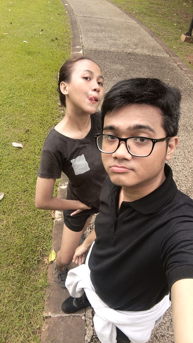 bersama rambut coklat ku dan mutual jahanam <a href="/inifiki/">Fiki🍉</a>