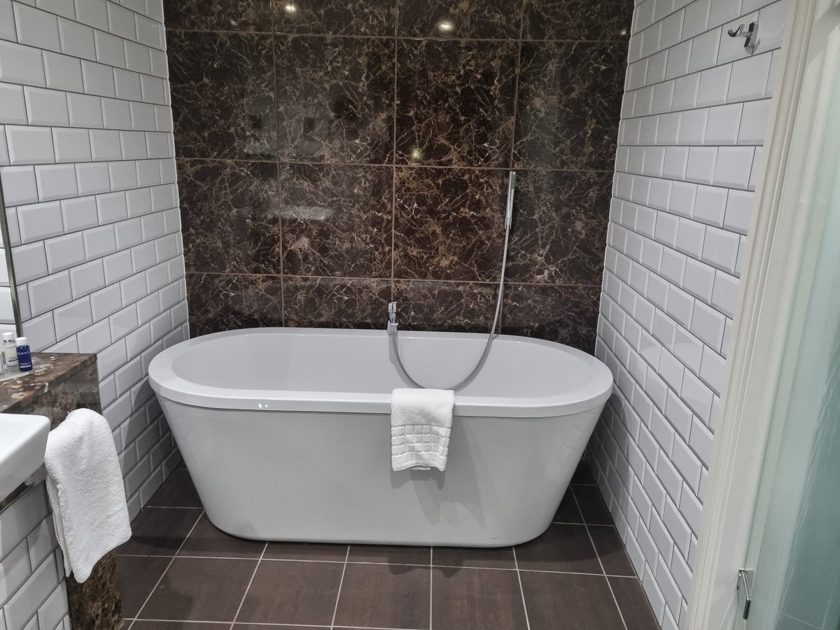 abbi476's tweet photo. @Ramside_Hall  Huge thank you for the complimentary room upgrade 🙌 Beautiful hotel, fantastic facilities &amp; the perfect setting for our business development workshop today. Truly 5⭐️ service – we’ll definitely be back! #Grateful #BusinessDevelopment #Durham #RamsideHall https://t.co/0AlGIkTEE4