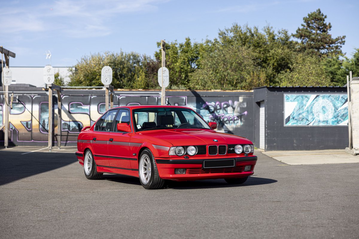 candvbmw's tweet photo. π§΅ 1 of 2
ππ¨ 1989 #Hartge H5
β’ π Base: #BMW E34 / 535i
β’ π οΈ Engine: 3.5L tuned BMW M30 inline-6 (modified camshafts & ECU tuning)
β’ βοΈ Transmission: 5-speed manual or 4-speed automatic
β’ π Power: 250β260 hp (186β194 kW) @ 5,600 rpm
β’ πͺ Torque: 260β280 ft-lbs (353β380 Nm) @ 4,100 rpm
β’ β±οΈ 0-60 mph: 6.3 to 6.8 seconds
β’ ποΈ Top Speed: 152 to 158 mph (245β255 km/h)
β’ π
Production: ~15 to 25 units (sedans & wagons, 1988 to 1993 for European markets)
#bmwe34 #hartgeh5