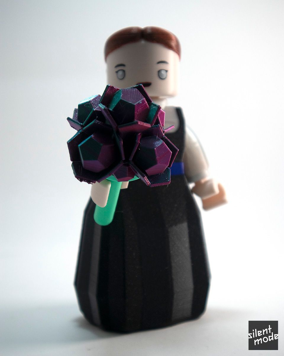 This year's #VDay contribution: Val wearing the dress from SCREAMix (2024), realised as a multipart 3D print.

#3dprinting #valentinesday #notlego