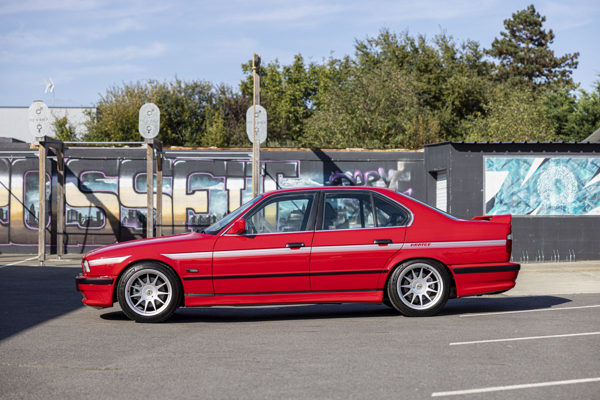 candvbmw's tweet photo. π§΅ 2 of 2
ππ¨ 1989 #Hartge H5
β’ π Base: #BMW E34 / 535i
β’ π οΈ Engine: 3.5L tuned BMW M30 inline-6 (modified camshafts & ECU tuning)
β’ βοΈ Transmission: 5-speed manual or 4-speed automatic
β’ π Power: 250β260 hp (186β194 kW) @ 5,600 rpm
β’ πͺ Torque: 260β280 ft-lbs (353β380 Nm) @ 4,100 rpm
β’ β±οΈ 0-60 mph: 6.3 to 6.8 seconds
β’ ποΈ Top Speed: 152 to 158 mph (245β255 km/h)
β’ π
Production: ~15 to 25 units (sedans & wagons, 1988 to 1993 for European markets)
#bmwe34 #hartgeh5