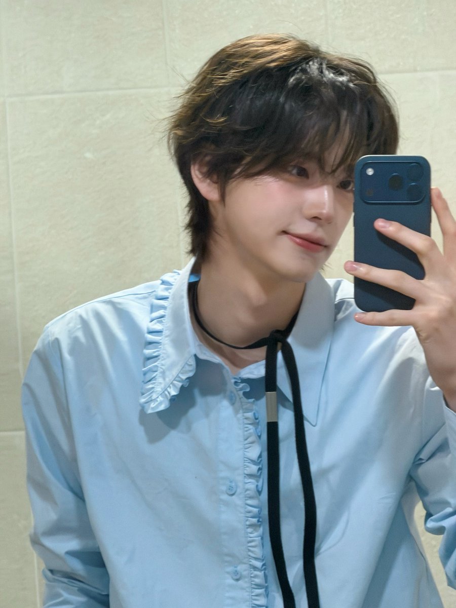 ampshinyu's tweet photo. 🤎🤍Photo Set Shinyu🦒🍓| Weverse 260211
#SHINYU #신유 #シニュ #TWS #투어스 #247WithUs https://t.co/z0OwTiVkL2