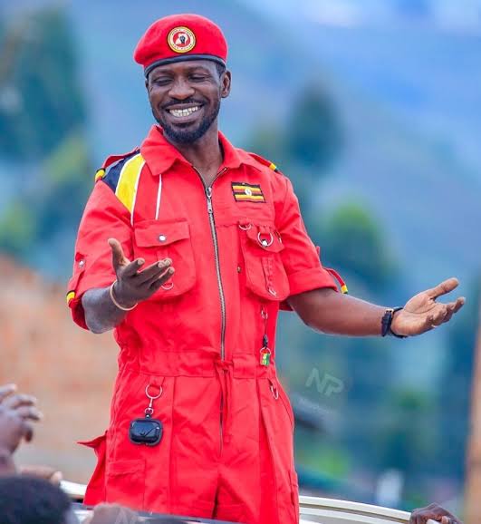 masuhd_'s tweet photo. They can never make me hate you King, never. A role model to many, a sign of hope. A sign that giving up is never the option.  A sign that you can beat all odds and make it in life.
May God grant you a long health life @HEBobiwine https://t.co/jV8zyQeGfD