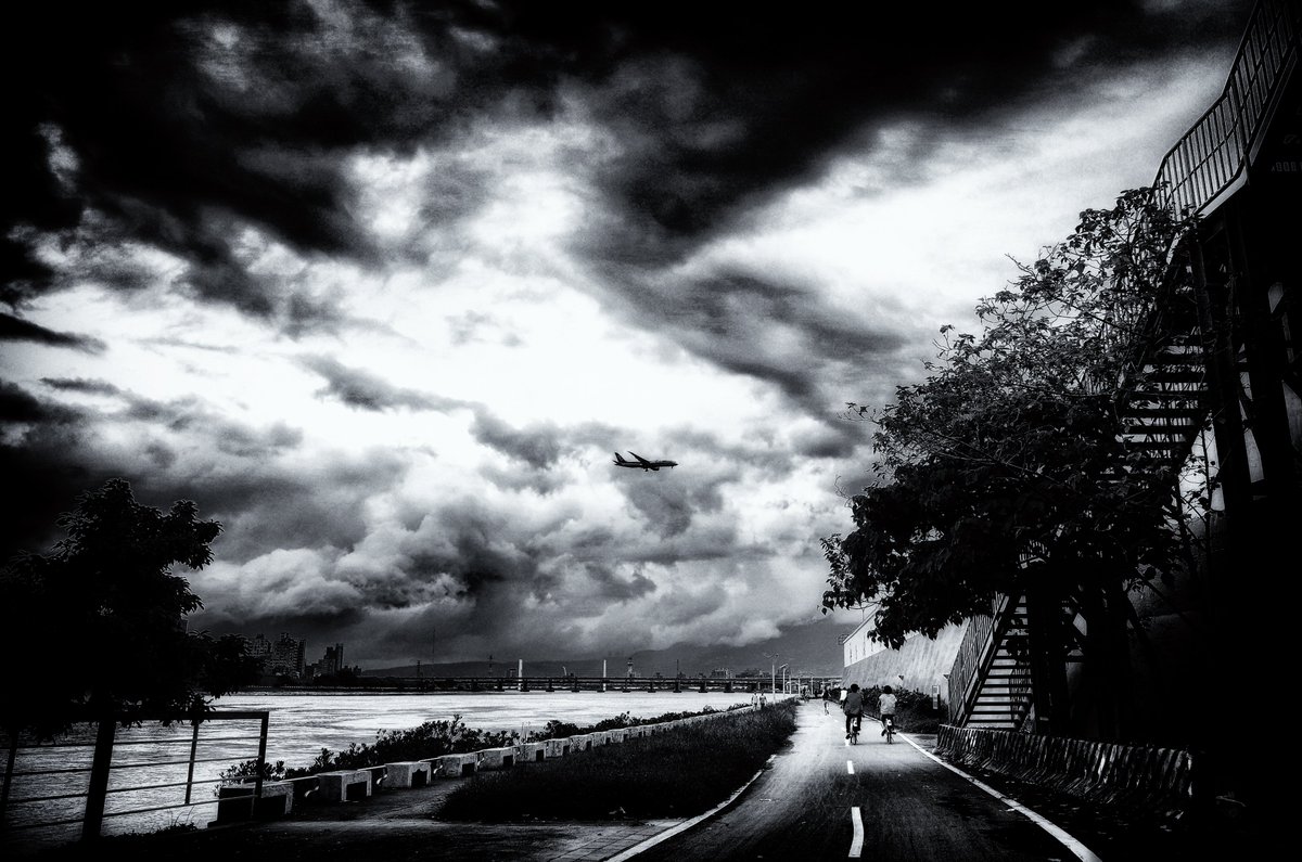 R0000081-4-2-2s2 #旅行 #写真 #スナップ写真 #candid #モノクロ写真