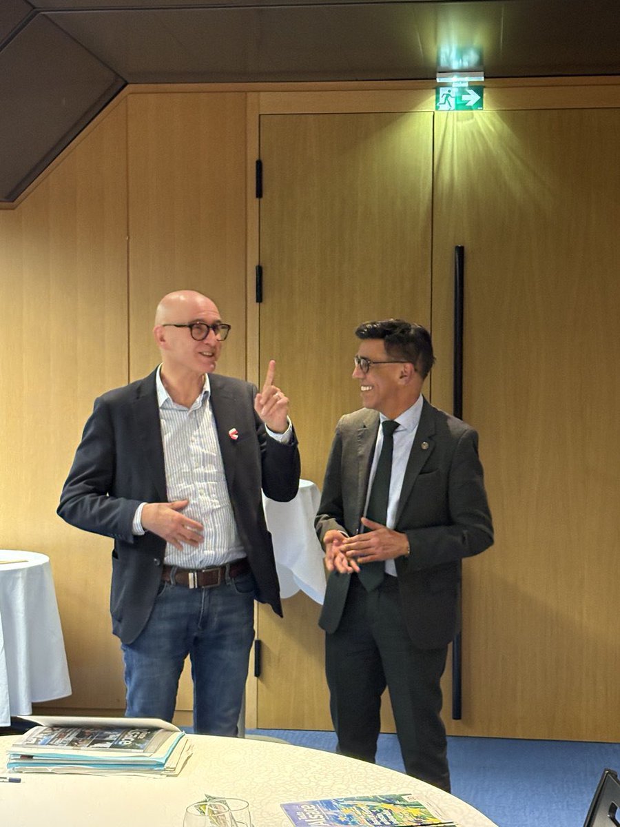 younousomarjee's tweet photo. 🔴 Excellente réunion de travail avec @F_Bierry, Président de la Collectivité européenne d’Alsace. Ensemble, engagés pour le rayonnement et la consolidation du siège du Parlement européen à Strasbourg, le meilleur accueil des députés européens en Alsace ainsi que pour  l’avenir des fonds européens pour nos territoires. Ici en Alsace se concentrent nombre de défis européens à commencer par les enjeux transfrontaliers @RobertaMetsola @jnbarrot @benjaminhaddad