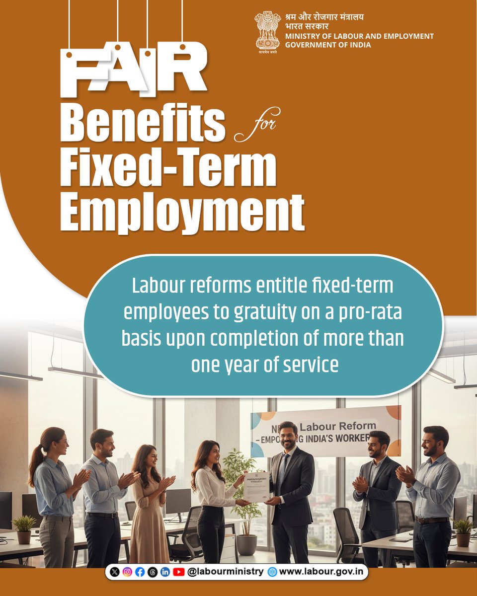 IFCI_LTD's tweet photo. Equal contribution deserves fair recognition 👷🏽‍♂️
 Labour reforms ensure social security for fixed-term employees by extending gratuity benefits on a pro-rata basis, strengthening fairness and job dignity.

#LabourReforms4NewIndia https://t.co/sznY4s9VoJ