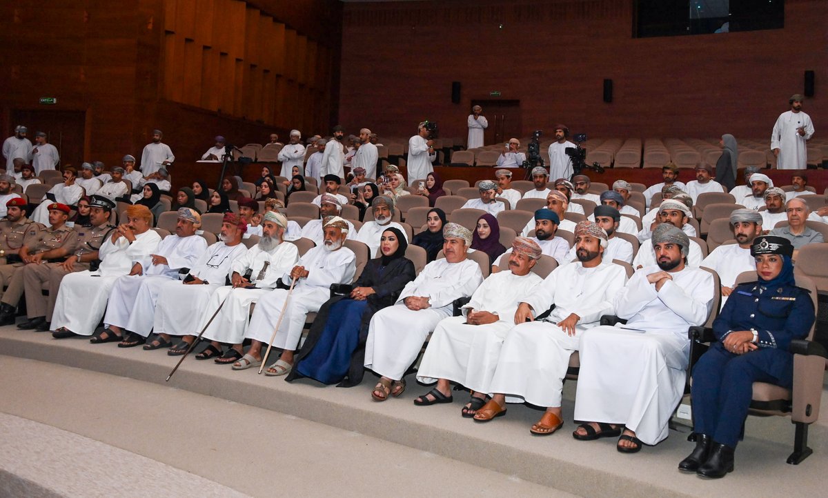 OmanNewsAgency's tweet photo. وزارة الإعلام تنظم جلسة حوارية بعنوان "الإذاعة والذكاء الاصطناعي" احتفاءً باليوم العالمي للإذاعة الذي يصادف الـ13 من فبراير من كل عام.

https://t.co/JssKKQMTgM

#العُمانية https://t.co/CwNrNh3RlJ