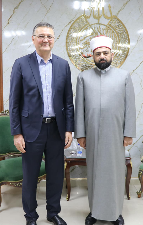 BSUN_IPS's tweet photo. Meeting of Prof. Dr. Eden Mamut with Dr. Ahmad Al-Hasanat, Grand Mufti of the Hashemite Kingdom of Jordan.
#MAE #RomanianEmbassyAmman
@uptakers_eu https://t.co/vy2ZhaHbHr
