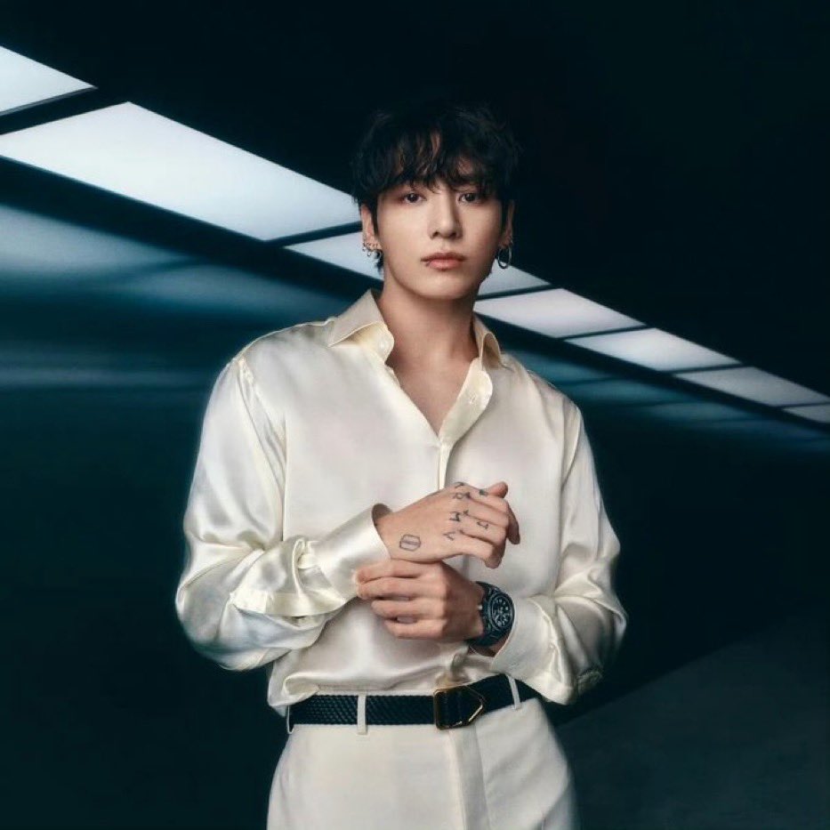格好いい🤎

JUNGKOOK FOR HUBLOT 
#JUNGKOOKxHUBLOT 
#JUNGKOOKForHUBLOT 

🔗 instagram.com/p/DUpnqhcEugm/