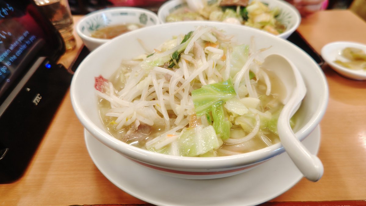 yo0419shi's tweet photo. みんな大好き日高屋だよんよん🫶 

中華丼 野菜タンメン レバニラ定食だよんよん🫶

満腹だよんよん🫶

#日高屋 
#日高屋西八王子店 https://t.co/mGKXKi5L6d