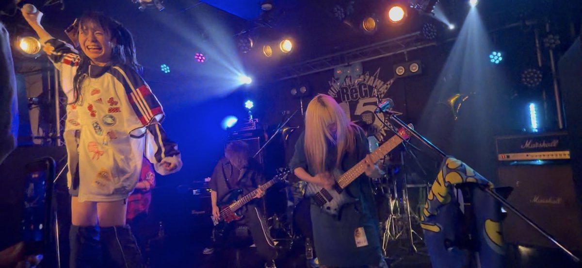 昨日は本間さんにお誘い頂いて遊飛ノドカさんの1周年ライブに行ってまいりました😆🎂ｵﾒﾃﾞﾄｰ

お客さんとして最前堪能させていただきました！

写真も動画もいいよーとのことでしたのでニッコリショット
ますます最高な一年になりますように！！
(全員のタグわからなかった🙇‍♂️)