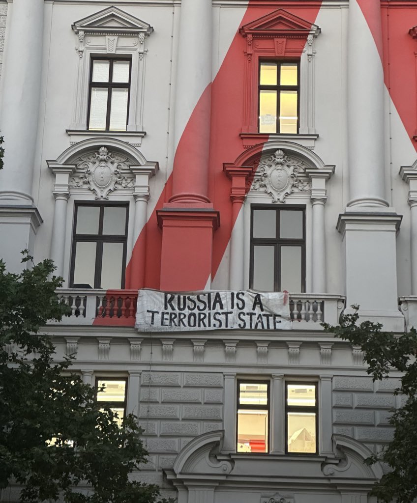 Між великого списку різних запитів є зовсім крихітні і донатів на загальну банку фонду постійно не вистачає, бо вони вже перекривають інші маленькі запити.

Давайте разом купимо обігрівач в 39 бригаду⬇️

🔹send.monobank.ua/jar/4WvjxgABJV