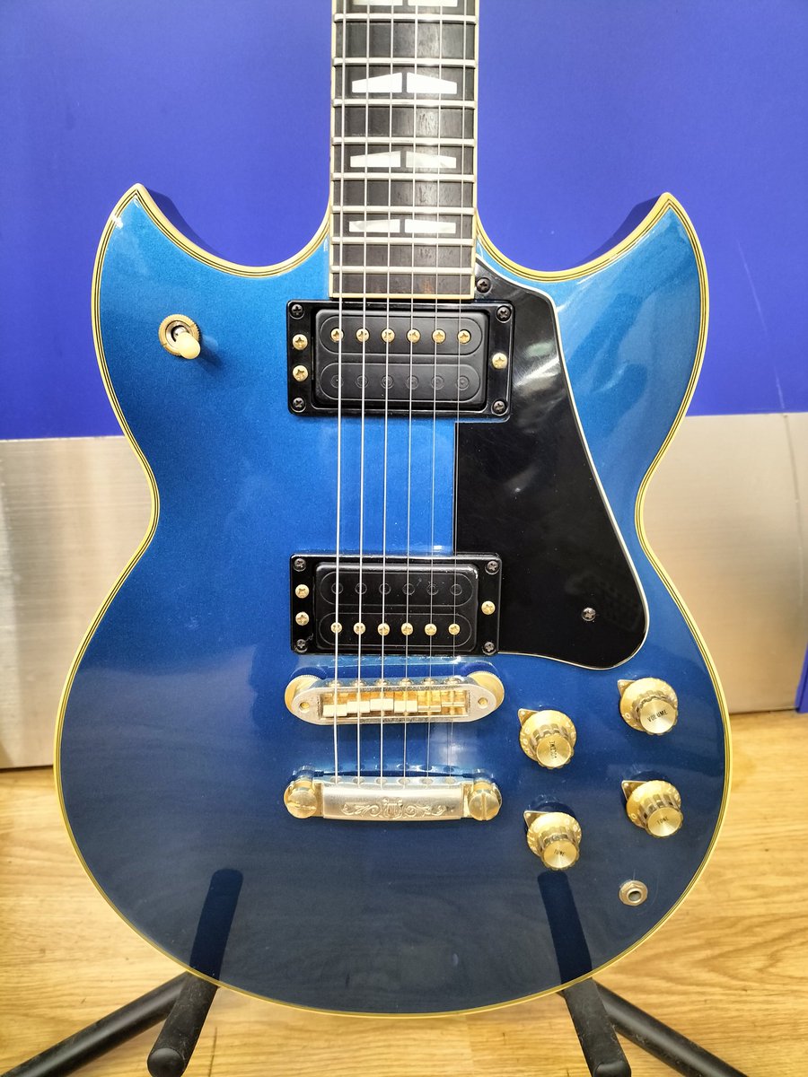 本日、YAMAHA SG1000の460本限定モデルを買取り致しました！メタリック