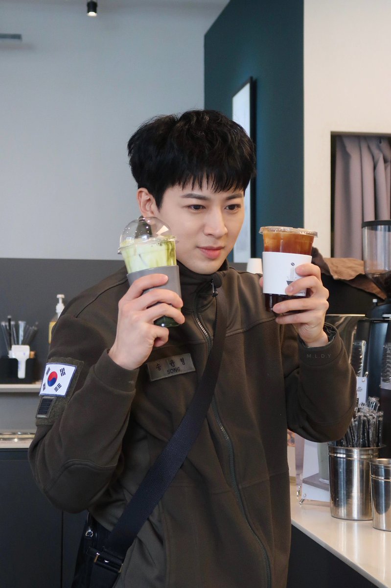 Oh loving you is everything to me 🥹💓

#WelcomeBack_Yunhyeong