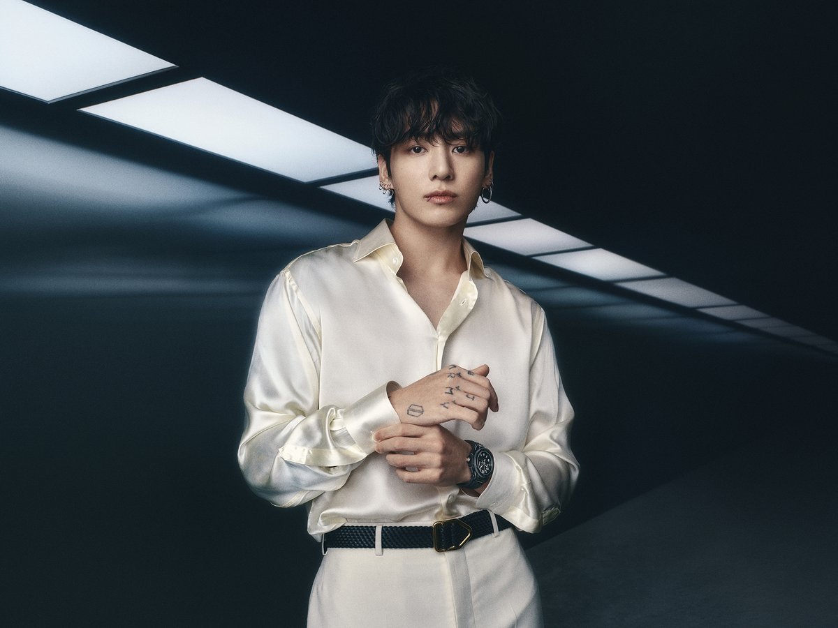 BTS ジョングク✕ウブロ(Hublo)
グローバルブランドアンバサダーに就任✨️

スラッと伸びた手元にふさわしい
腕時計を身につけた姿を公開📸

今後の活動にも注目👀💜
oricon.co.jp/news/2436055/f…

 #BTS #JungKook
