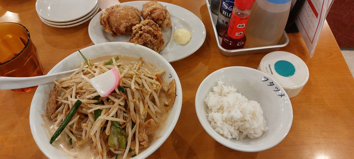 3110yuki3's tweet photo. 野菜多いからカロリー0 https://t.co/QuirJxweSQ