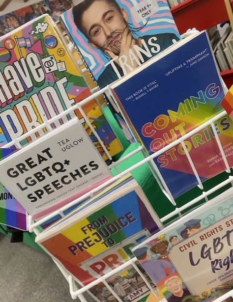 Alexandra Park School Library tweet media