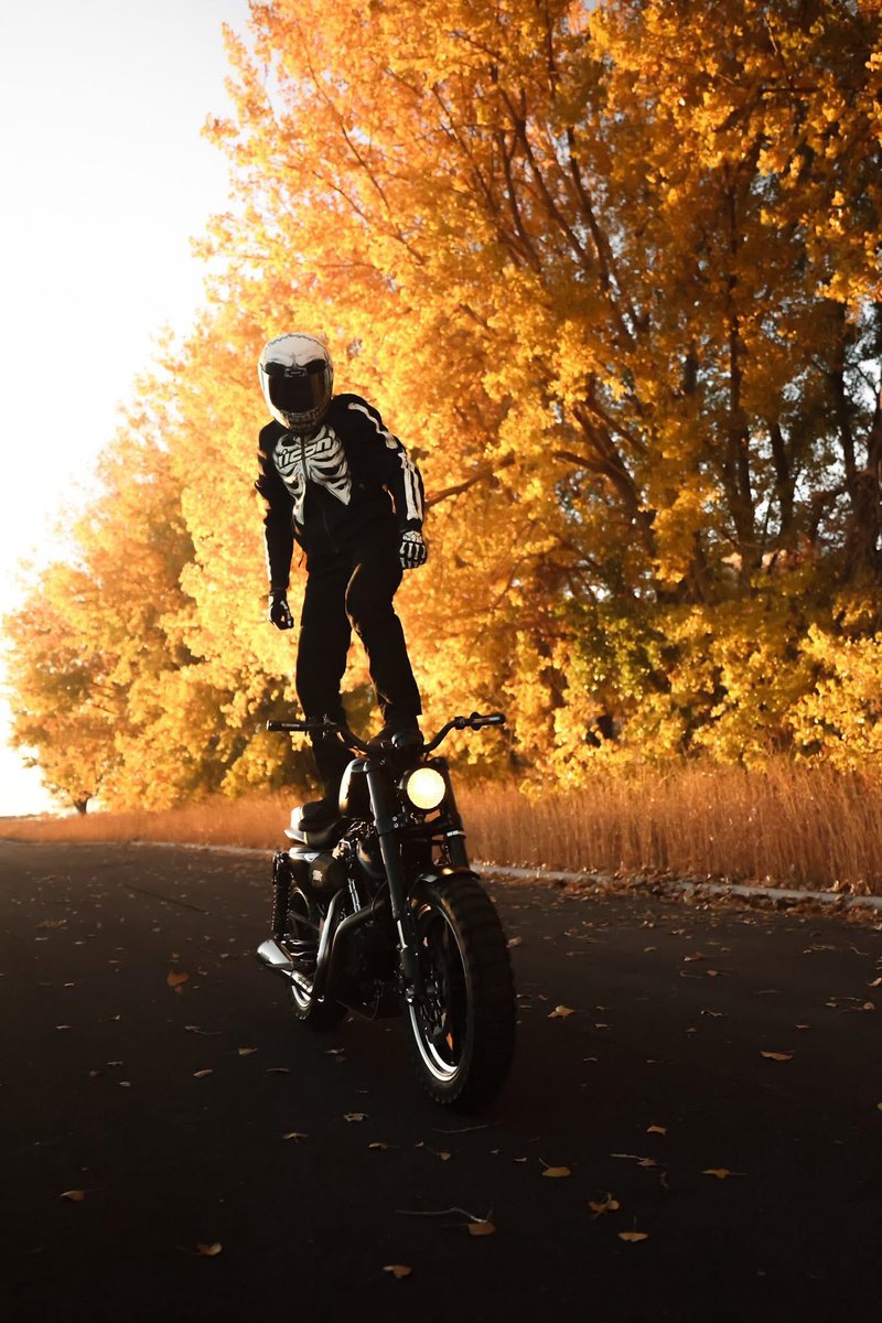 AFGMOTO's tweet photo. 今週末めっちゃ天気いいみたいからバイク乗るしかないでしょ!
#robcarpenter
#iconmotosports #afgmotosports #icon #iconライフスタイル #バイクファッション #バイクライフ https://t.co/j9ySDtuMso