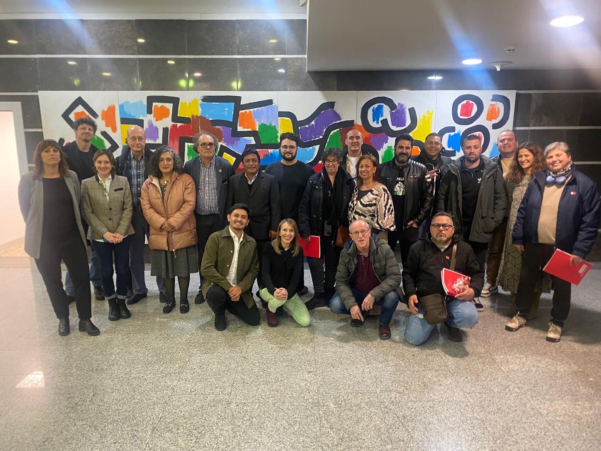 FELIXAOVEJERO's tweet photo. Esta mañana las @CCOO #enREDando con el @PITCNT1, la @Cutchile, la @cgt_peru, la @CTAok y la @cutcolombia hablando de cooperación sindical para la defensa de la #Democracia y la #JusticiaSocial para avanzar hacia un modelo de desarrollo sostenible e inclusive
@CooperacionESP https://t.co/vnnyfnia7e