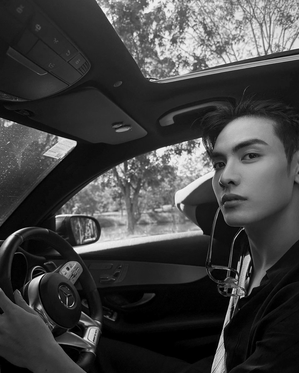 ⊹ ࣪ ˖L . tweet media