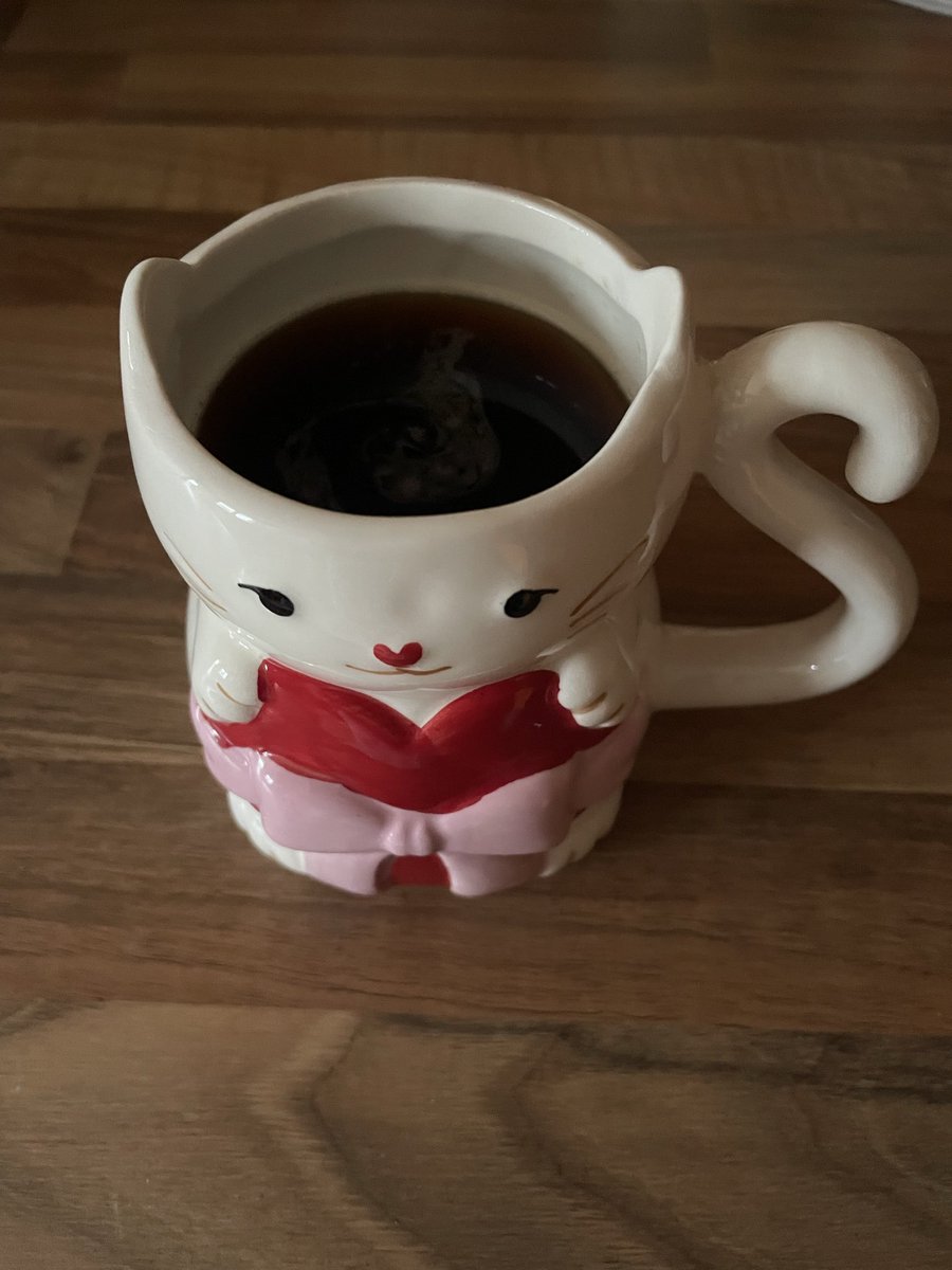 AD0R3ED's tweet photo. coffee taste better in a cute mug 🎀 https://t.co/skLZCHpbn6