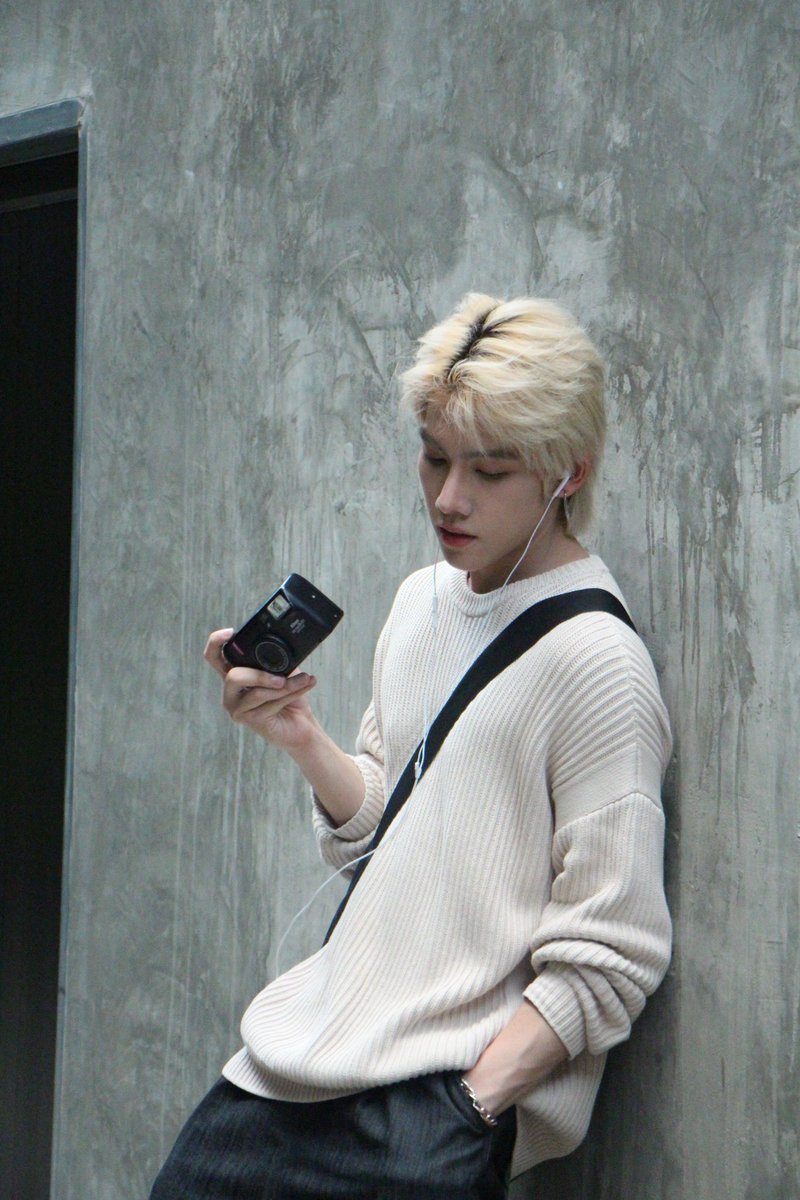 เอารูปมาฝากก 📸

#BeibeiKrit
#SHINEBOYSxBEIBEI
#SHINEBOYS