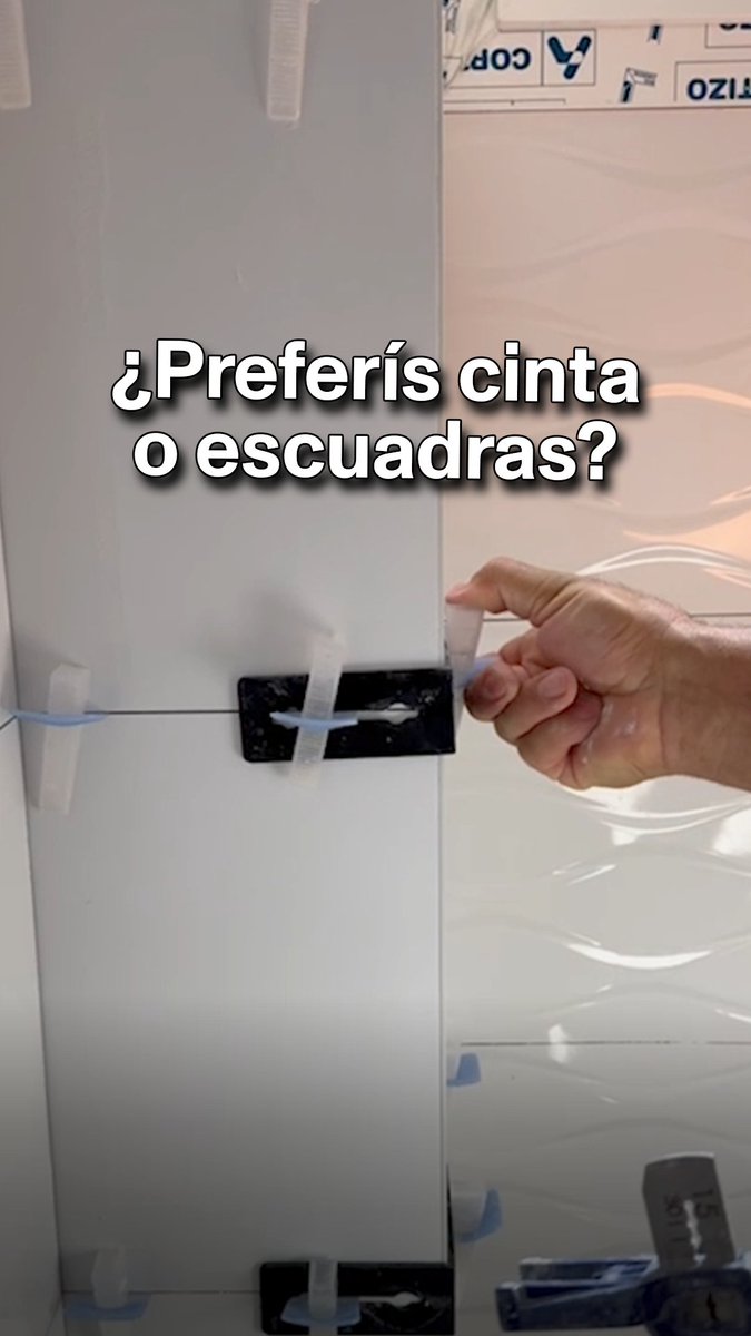 🤔 ¿Qué es lo que utilizas para alicatar en ángulos de 90º?

La Escuadra de Nivelación de Peygran está diseñada para facilitar la instalación de baldosas en ángulos de 90 °.

📷: NovaLuk

#EscuadraNivelación #LevellingBracket #Peygran #Nivelación #AcabadoPerfecto