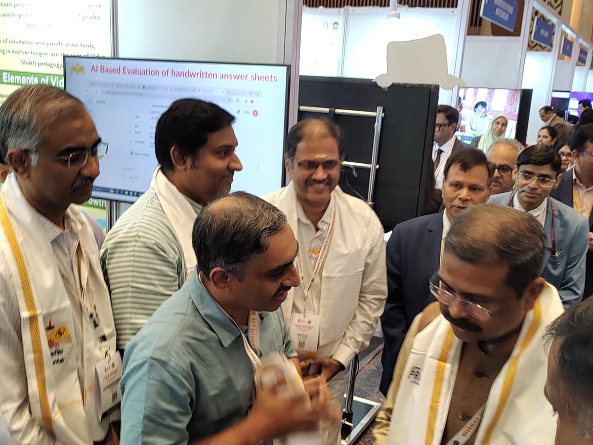 vidhya_shakthi's tweet photo. Engaging with Hon’ble Education Ministers and esteemed delegates to discuss the future of AI in education.
Vidya Shakti continues its mission to bridge learning gaps through technology and innovation.
@EduMinOfIndia @iitmadras 
#AIForEducation #DigitalIndia #VidyaShakti https://t.co/cO3EJeikYH