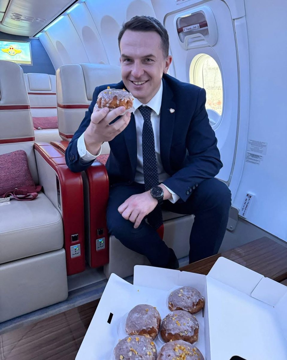 Adam Szłapka tweet media