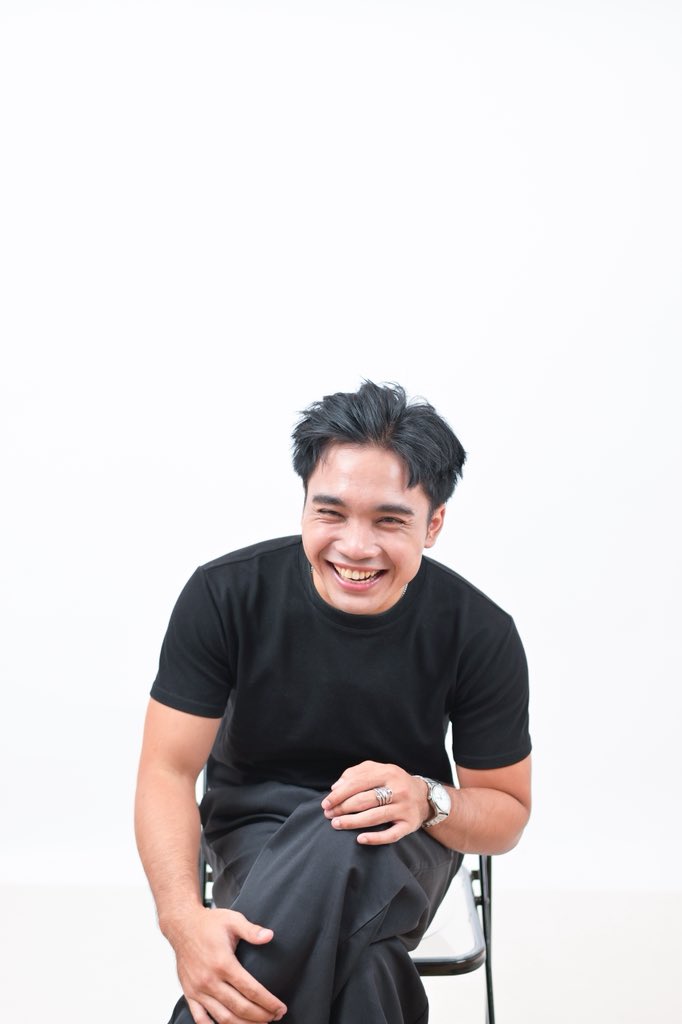 dini manis tweet media
