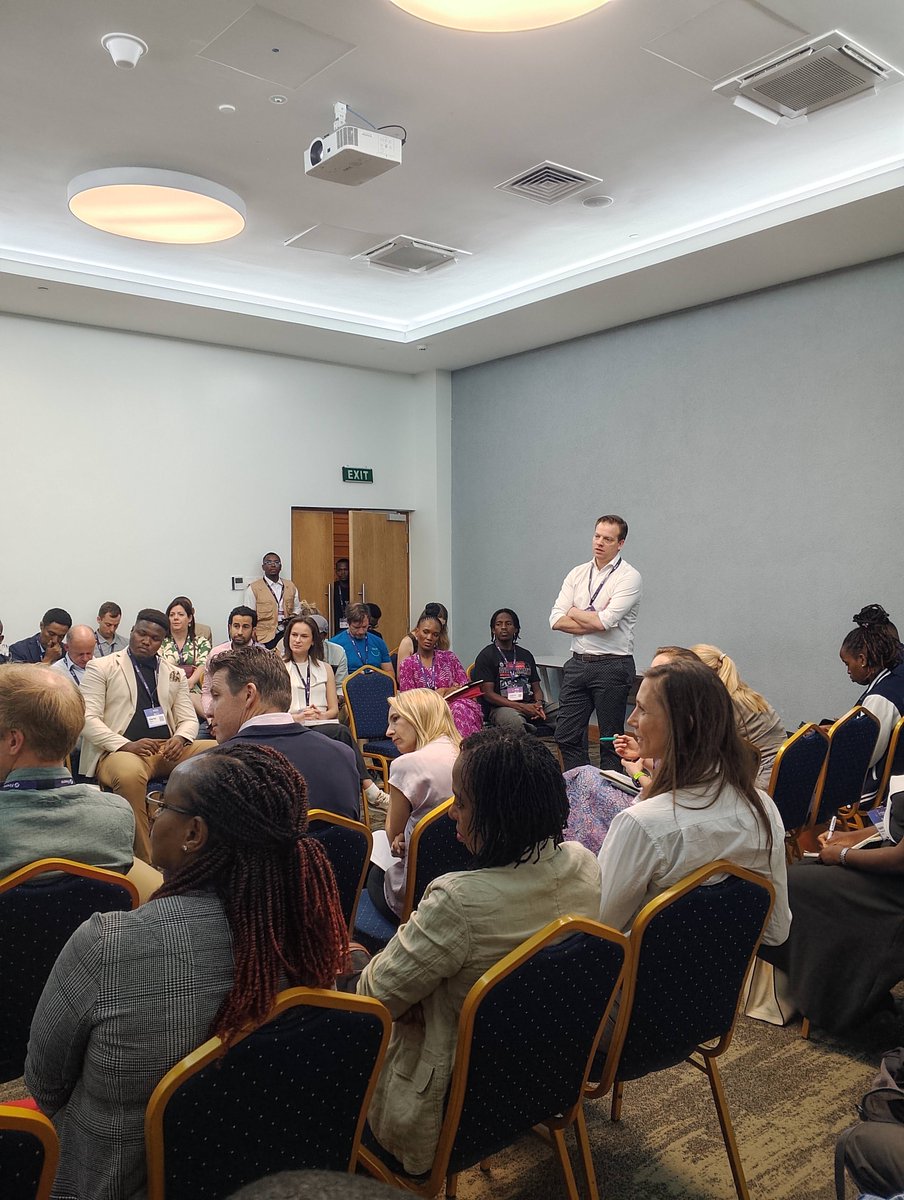 AfricaTechSMT's tweet image. Early Stage Debt: An Honest Conversation" masterclass is underway! FMO’s Pim Engels is breaking down how startups can leverage debt without the burn.
Takeaway: Debt isn't just for the big players; early-stage founders need it to scale sustainably! #ATS2026 #Financing #Startups