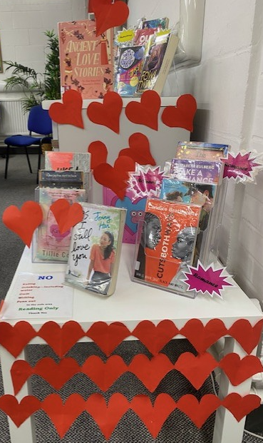 Alexandra Park School Library tweet media