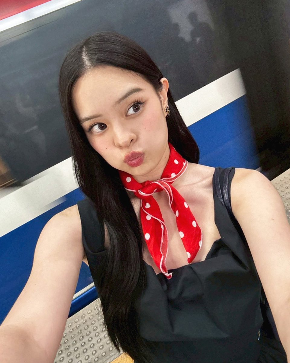 I ❤️ BKK

ALLY - but you (feat. JHIN) [OFFICIAL M/V]

OUT NOW!!
🎧All Streaming Platforms adaally.lnk.to/butyou_featJHIN
🎬411ent youtu.be/Xzlc_7hNzFk

#butyou 
#butyouALLYFtJHIN

#ALLY #allynitibhon 
#411Music