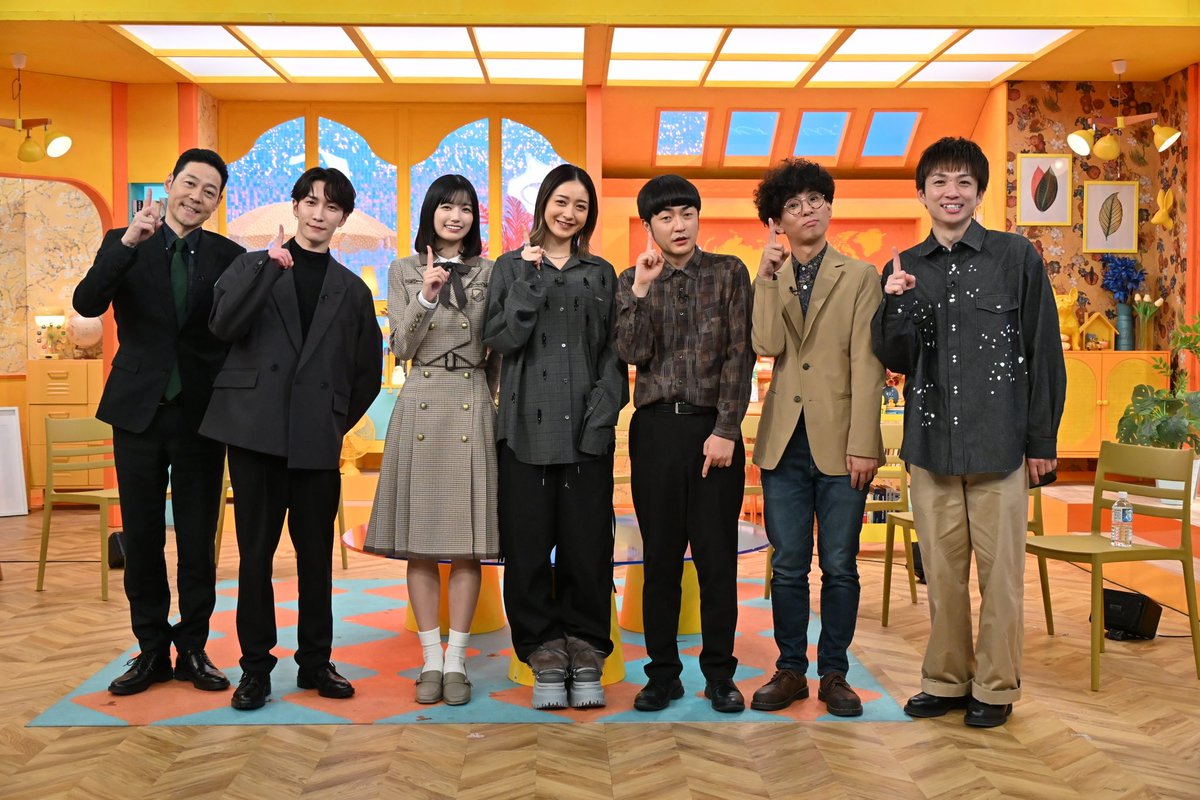 CX_1derful's tweet photo. #この世界は1ダフル 
✨✨今夜8時✨✨
2時間スペシャル‼️

🎬映画公開直前
🌟1万人が選んだ【 #教場 】✐
　✨心震える名場面ベスト５✨
　￣￣￣￣￣￣￣￣￣￣￣￣￣￣

＼ #渡辺翔太 × #木村拓哉 ／
　 ✨初の対談が実現✨

緊張感MAXのしょっぴー🫨💦
憧れの先輩🫶木村拓哉さんに
禁断の🔟の質問😳‼️

しょっぴーだから聞ける✍️
誰も知らないキムタクを大公開してます🙈✨
テレビ史上初の質問も👀🗯️！？

ぜひ🙏今夜８時
2時間スペシャル📺✨✨
リアルタイムでみてね🥺💓

#この世界は1ダフル
#東野幸治　
#渡辺翔太　
#SnowMan 
#しょっぴー
#たくろう　
#みちょぱ　
#五百城茉央
#乃木坂46 
#河井ゆずる