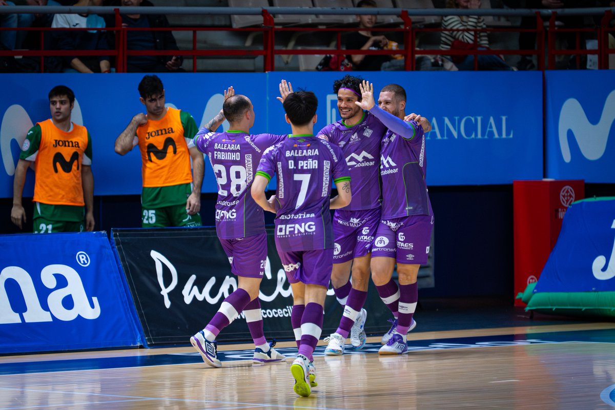 PalmaFutsal's tweet photo. 🎞️ 𝗚𝗔𝗟𝗘𝗥𝗜́𝗔

Regreso a la competición en una pista exigente

📲 Todas las fotografías en nuestra web
https://t.co/VCnoLmO1Pt

#InterPalma https://t.co/Md3Rzt9HeY