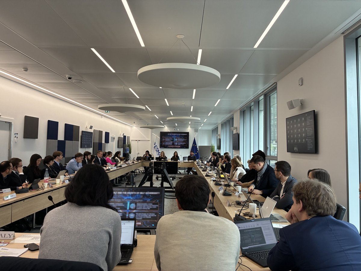 ESMAComms's tweet image. The 4th @EU_SDFA workshop, held at #ESMA on 10-11 February, explored how #tokenisation is reshaping financial markets.💡

🎯 The event offered practical insights into market trends &amp;amp; highlighted lessons learnt from challenges linked to emerging #DLT activities. #DigitalFinanceEU