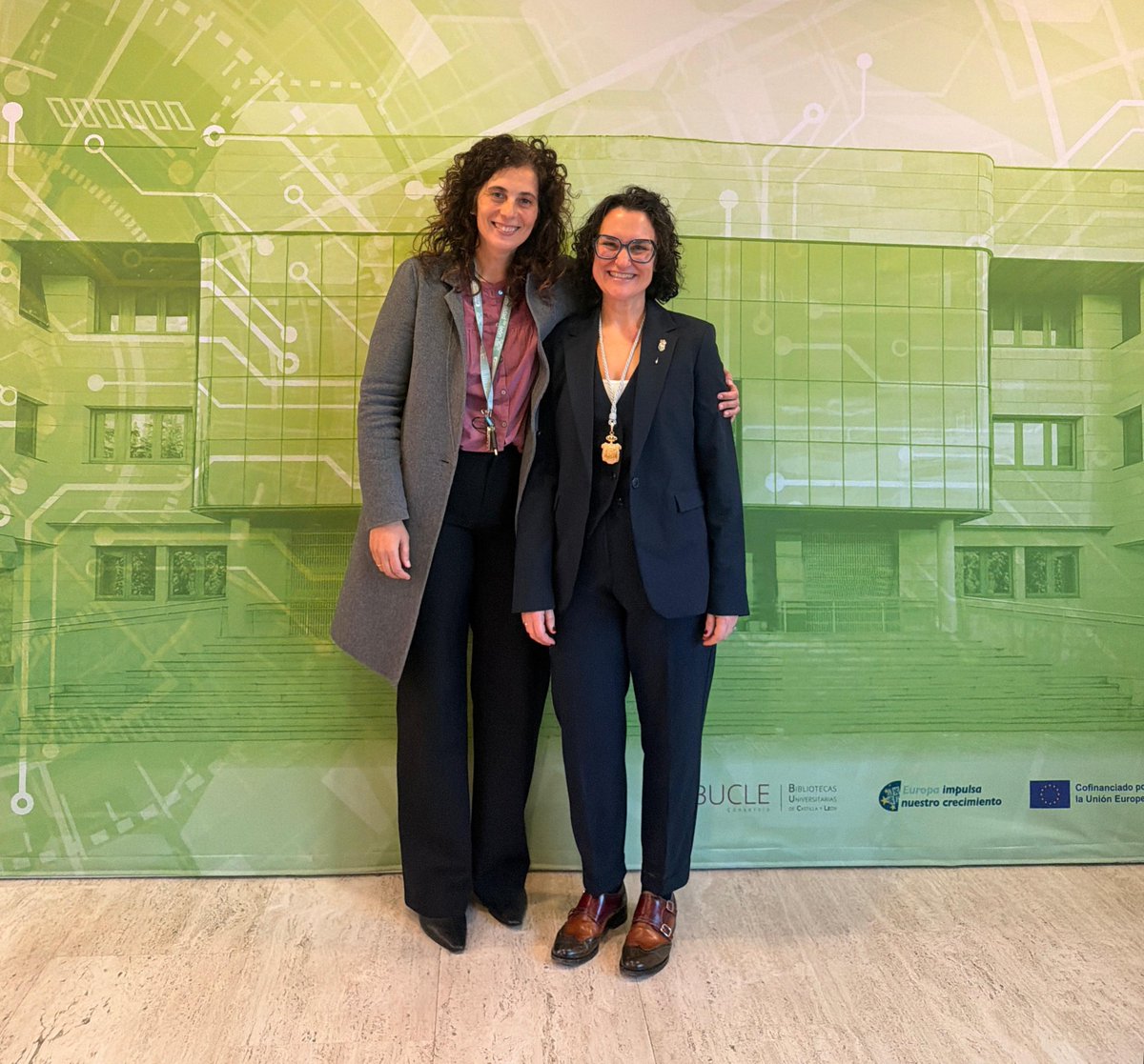 ✨ Hito para el grupo HeQoL ✨
Nuestra compañera toma posesión como Catedrática en @area_enfermeriaunileon: 1ª catedrática de HeQoL y 3ª del área de Enfermería de la ULE.
Un reconocimiento a la ciencia enfermera y al liderazgo académico.
¡Enhorabuena!
#Enfermería #WomenInScience