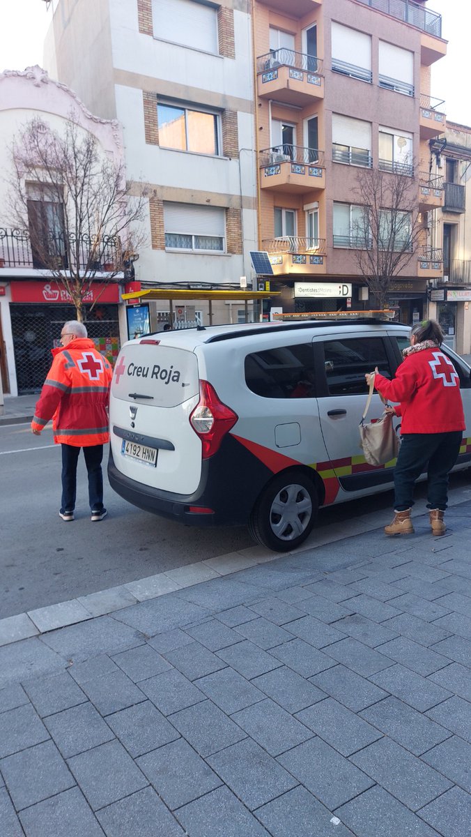 Davant l'episodi de vent sortim a donar suport preventiu i atenció a la població.
<a href="/CreuRojaBLLC/">CreuRojaBLLC</a>