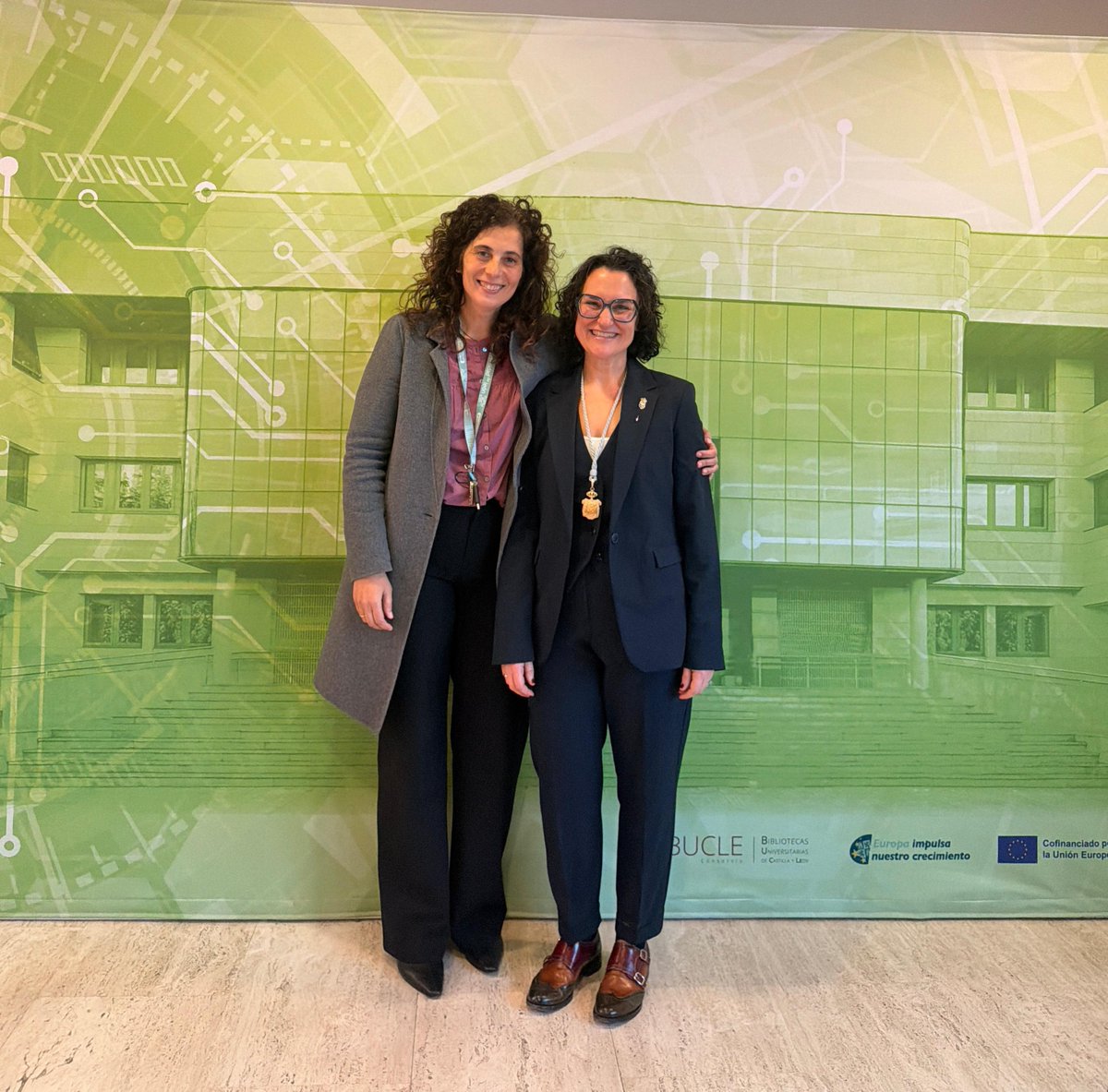 ✨ Hito para el grupo HeQoL ✨
Nuestra compañera toma posesión como Catedrática en @area_enfermeriaunileon: 1ª catedrática de HeQoL y 3ª del área de Enfermería de la ULE. Un reconocimiento a la ciencia enfermera y al liderazgo académico
Enhorabuena!
#UniversidadDeLeón #Enfermería