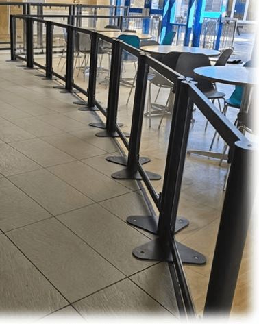 SeatableUK's tweet image. Queue barriers that work around your space.
Linking plates prevent students slipping through, with custom logos &amp;amp; colours available. Outdoor options too.
Book a free site visit 📞 01484 861982
#SchoolSafety #QueueBarriers #EfficientFlow #StudentSafety