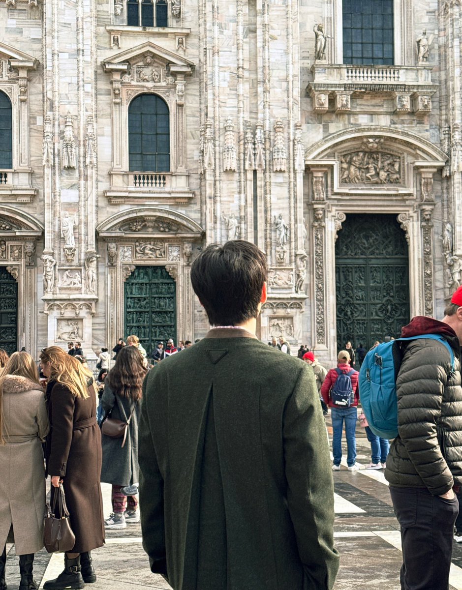 LiLi021208's tweet photo. 260212 엔하이픈 인스타그램
#성훈 #SUNGHOON  

In Milano (1/4) https://t.co/vwNmNgeMHA