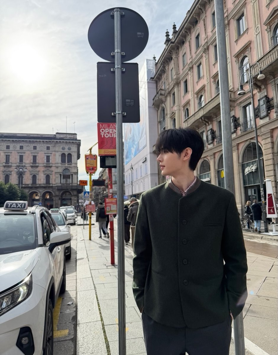 𝐉𝐫. Arion tweet media