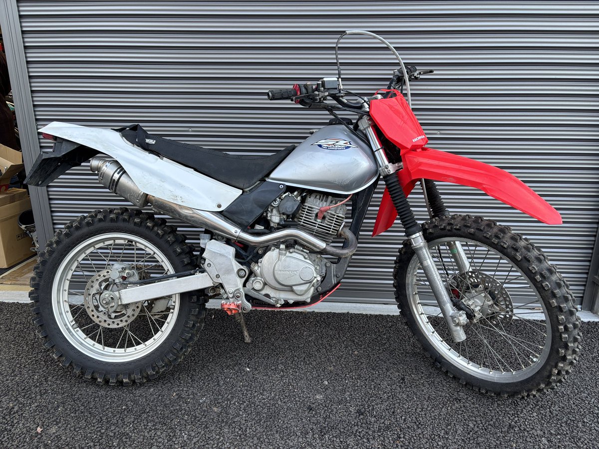 戦えるSL230 20万円でどうぞ 書類有り、灯火類は外して諸々軽量化して