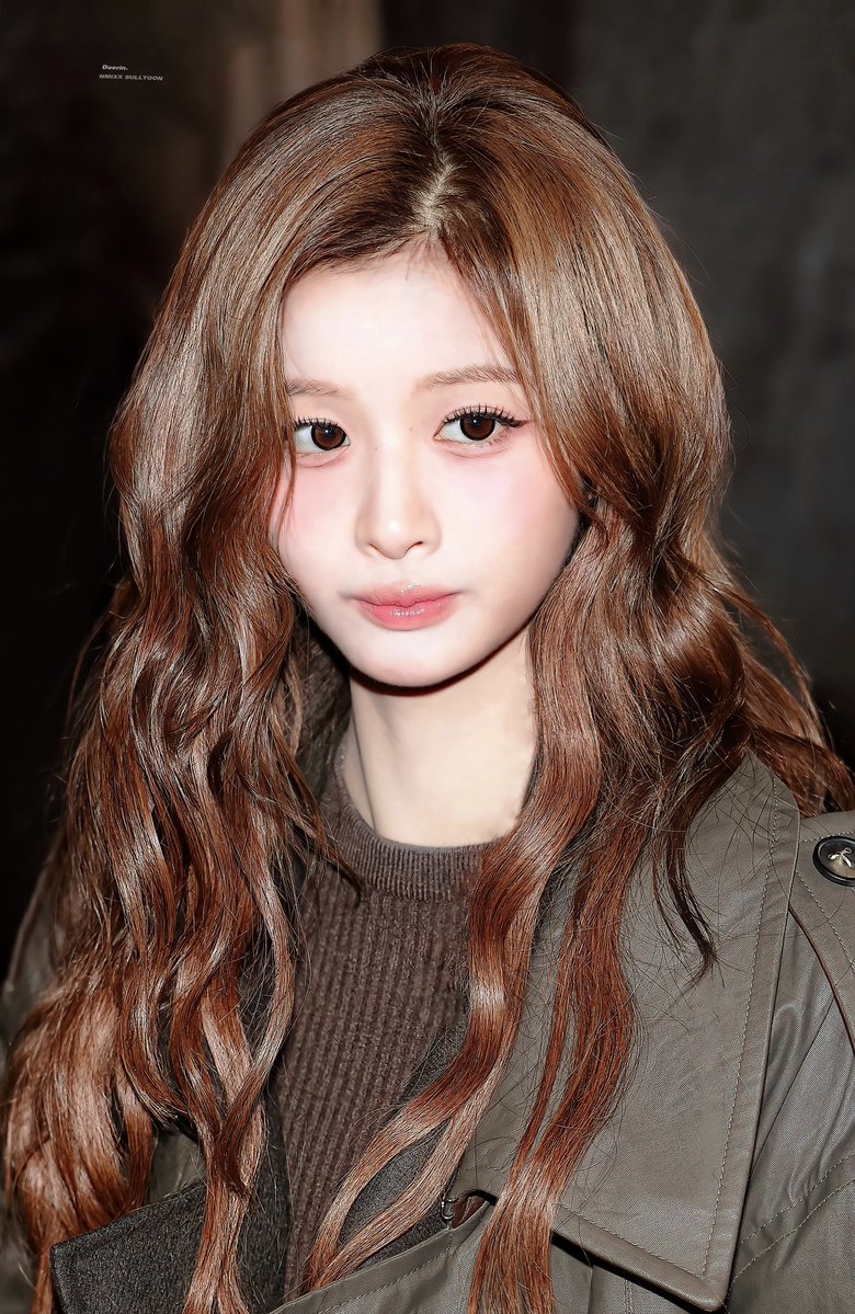 #설윤 #NMIXX
#SULLYOON #엔믹스
260117 HQ
₍₍ ପ(๑˃̶◡ ˂̶)੭🧚🏻👸🏻🦌🫎👑