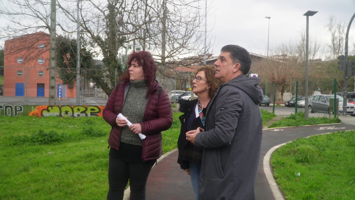 #UribeKosta|ko biran, Artazara hurbildu gara, Getxoko eta Leioako zinegotziekin mugikortasunari buruzko hausnarketak partekatzeko.

Trafiko eta kutsadura gehiago eragingo duen subflubialaren proiektuaren aurrean, garraio publikoa eta motorrik gabeko moduak bultzatu behar dira.