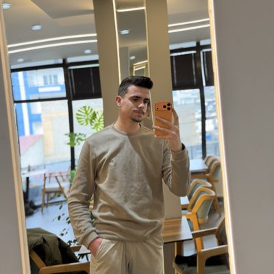 Yalnerik4's tweet photo. #YeniProfilResmi https://t.co/xEcQIMDYO6